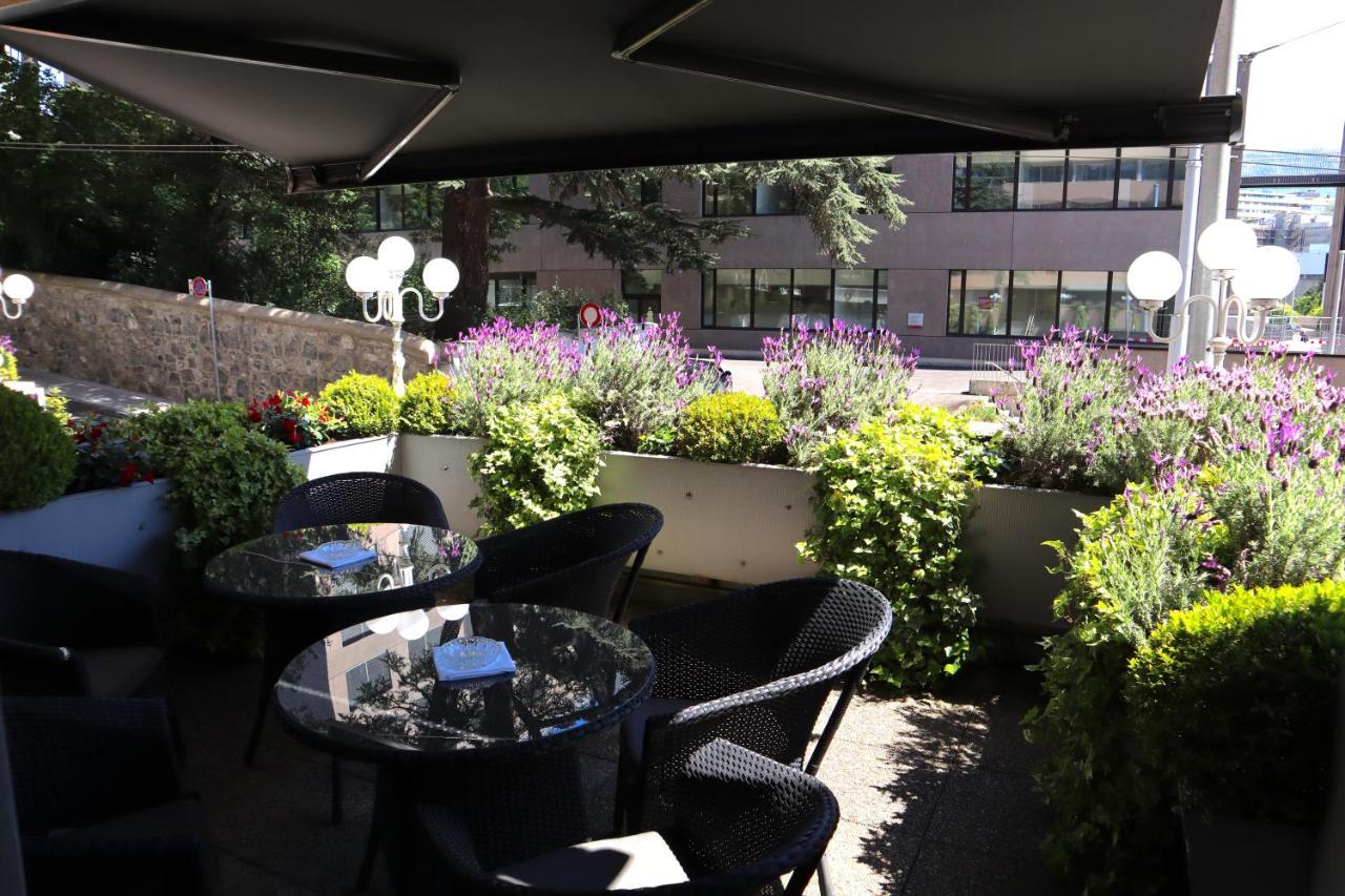 Hotel Adriatica Женева Екстериор снимка