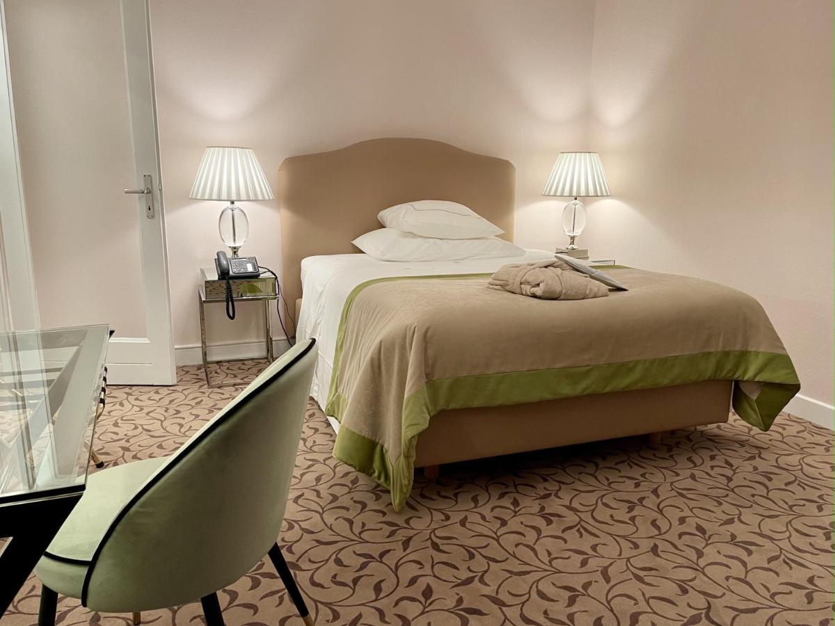 Hotel Adriatica Женева Екстериор снимка