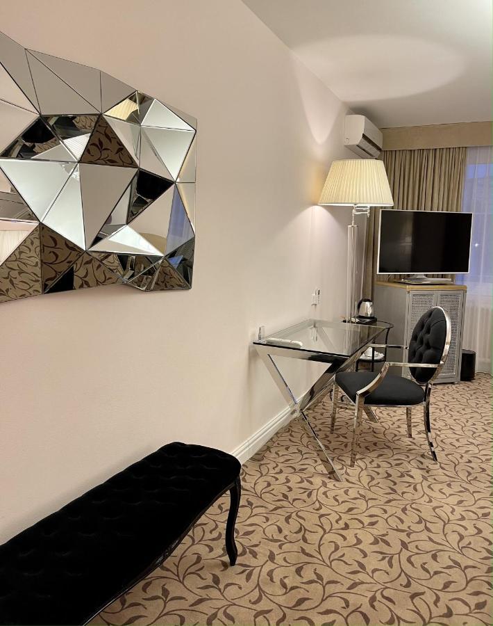 Hotel Adriatica Женева Екстериор снимка
