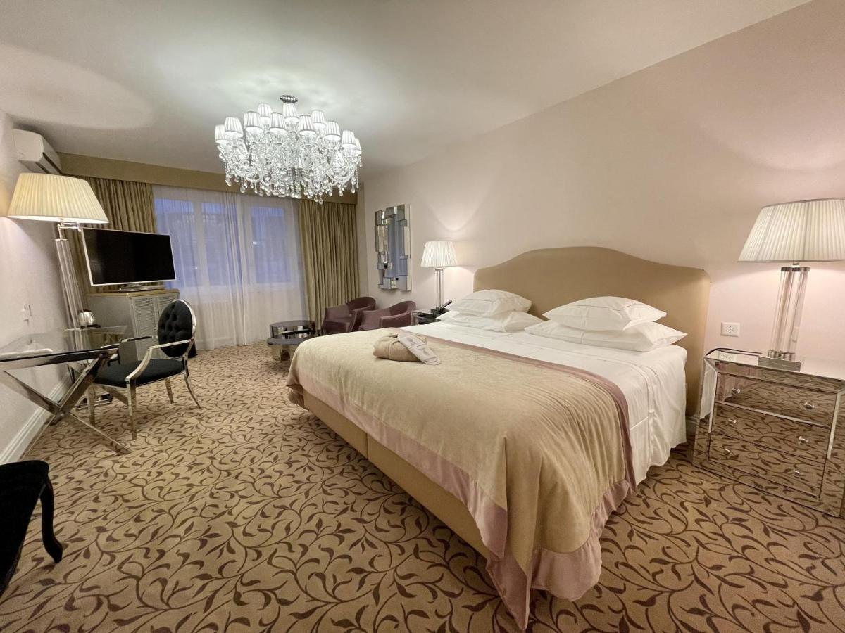 Hotel Adriatica Женева Екстериор снимка