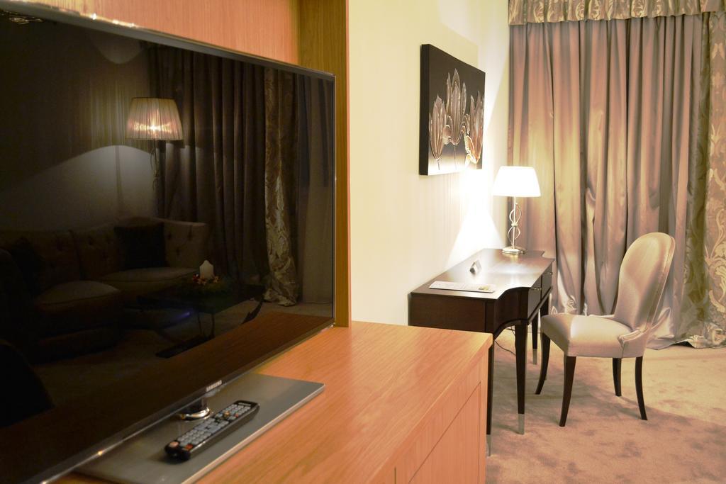 Hotel Adriatica Женева Екстериор снимка