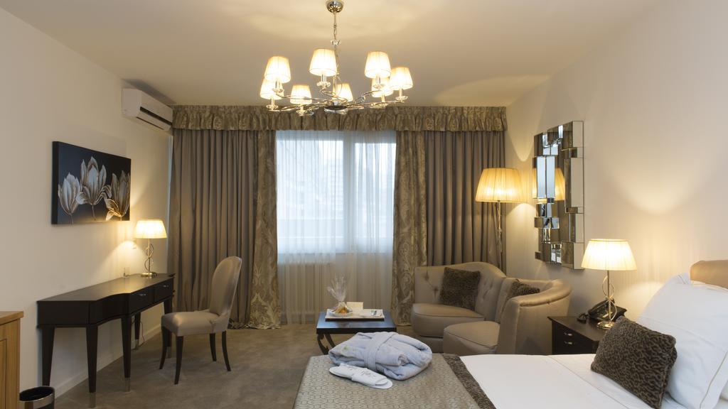 Hotel Adriatica Женева Екстериор снимка